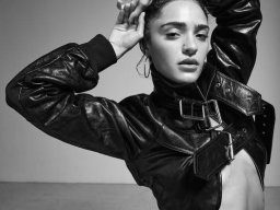 Luna Blaise